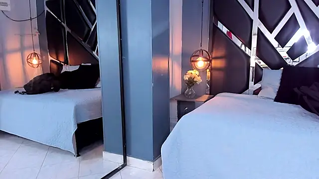 Melissa 23  online show from 10/25/25, 11:31