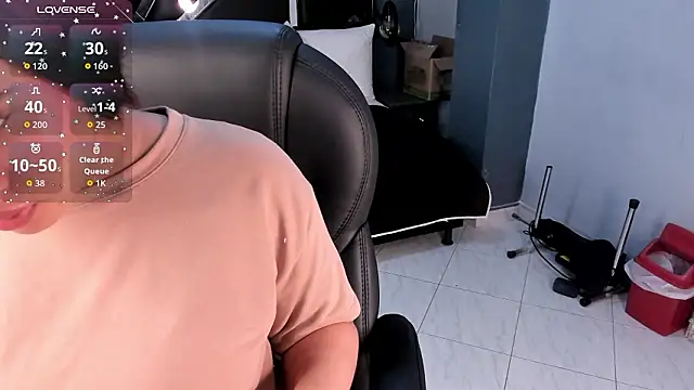 Snapshot of Melissa_23_ chatting on 02/17/26, 11:40 Melissa 23 online show from 02/17/26, 11:40