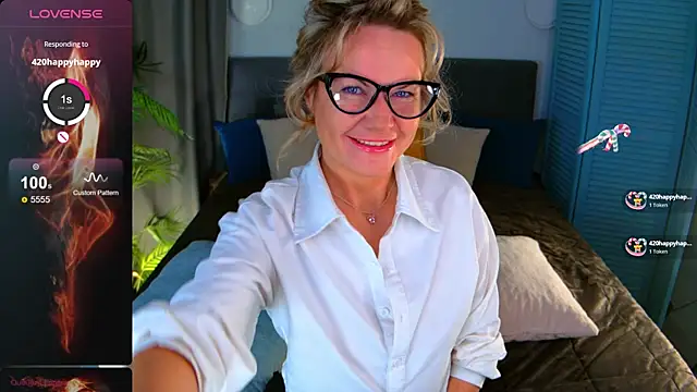 Snapshot of AssolMonet chatting on 11/11/25, 06:08 AssolMonet online show from 11/11/25, 06:08