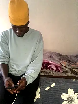 Snapshot of menzix96 chatting on 10/13/25, 03:35 menzix96 online show from 10/13/25, 03:35