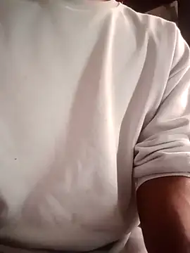 Snapshot of menzix96 chatting on 10/21/25, 11:42 menzix96 online show from 10/21/25, 11:42