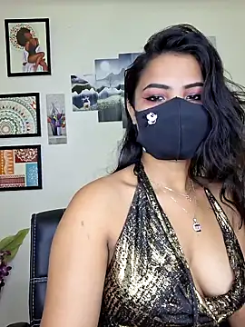 Snapshot of Noor-Bold chatting on 12/17/25, 01:43 Noor-Bold online show from 12/17/25, 01:43