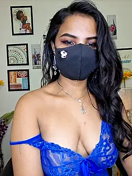 Snapshot of Noor-Bold chatting on 12/18/25, 03:05 Noor-Bold online show from 12/18/25, 03:05