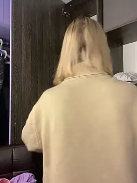 amorearte m online show from 03/12/25, 03:57