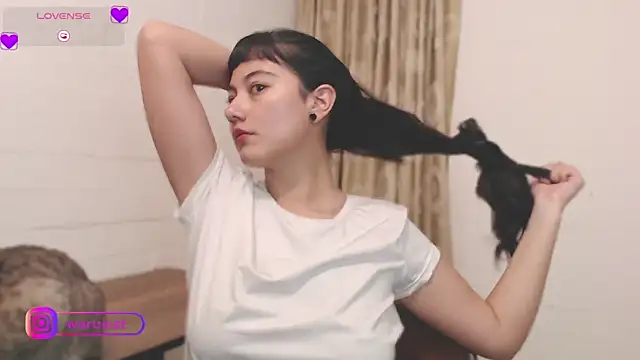 Snapshot of Laury_uri chatting on 03/03/26, 12:17 Laury uri online show from 03/03/26, 12:17