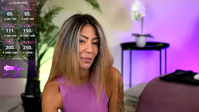 SophiaPotts online show from 10/03/25, 03:30