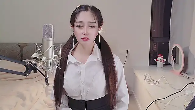 Snapshot of xixi_888 chatting on 03/01/25, 06:32 xixi 888 online show from 03/01/25, 06:32