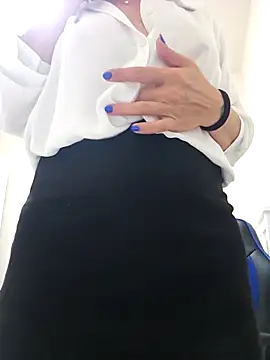 Melody73 online show from 12/16/25, 04:11