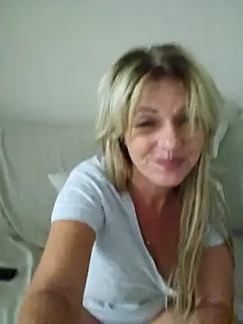 Melody73 online show from 10/21/25, 10:31