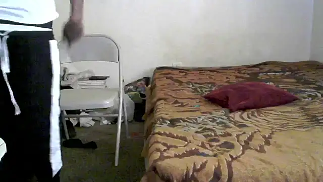 Snapshot of Jsmooth93 chatting on 03/04/25, 06:18 Jsmooth93 online show from 03/04/25, 06:18