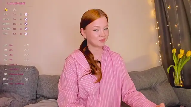 Snapshot of dinky__emily chatting on 03/13/25, 05:39 dinky emily online show from 03/13/25, 05:39