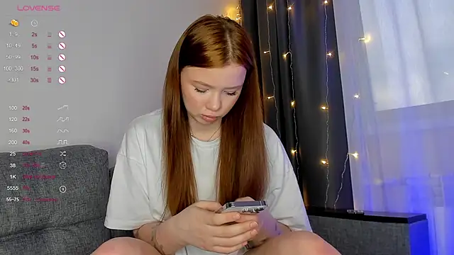Snapshot of dinky__emily chatting on 03/08/25, 03:56 dinky emily online show from 03/08/25, 03:56
