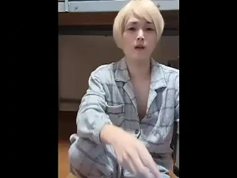 Snapshot of mgnhiroyuki chatting on 10/24/25, 11:09 mgnhiroyuki online show from 10/24/25, 11:09