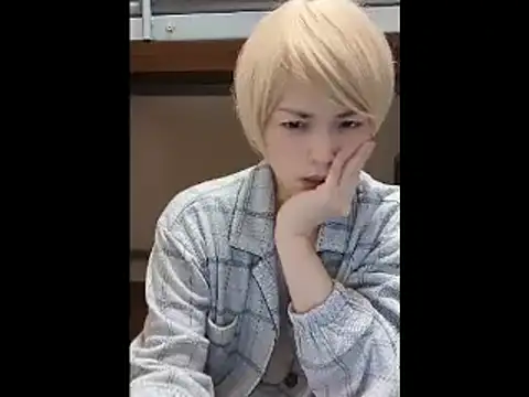 Snapshot of mgnhiroyuki chatting on 11/09/25, 04:11 mgnhiroyuki online show from 11/09/25, 04:11