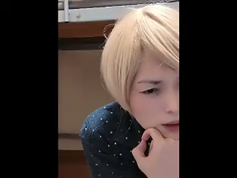 Snapshot of mgnhiroyuki chatting on 11/25/25, 05:13 mgnhiroyuki online show from 11/25/25, 05:13