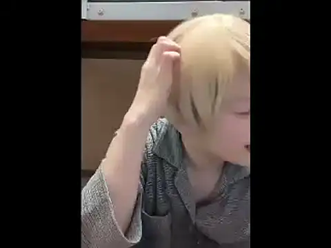 Snapshot of mgnhiroyuki chatting on 11/10/25, 08:41 mgnhiroyuki online show from 11/10/25, 08:41