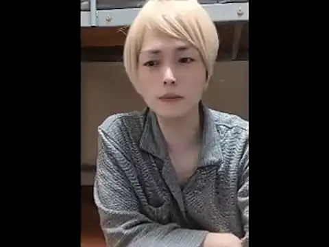 Snapshot of mgnhiroyuki chatting on 11/25/25, 05:08 mgnhiroyuki online show from 11/25/25, 05:08