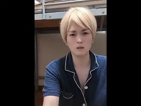 Snapshot of mgnhiroyuki chatting on 06/19/26, 03:56 mgnhiroyuki online show from 06/19/26, 03:56
