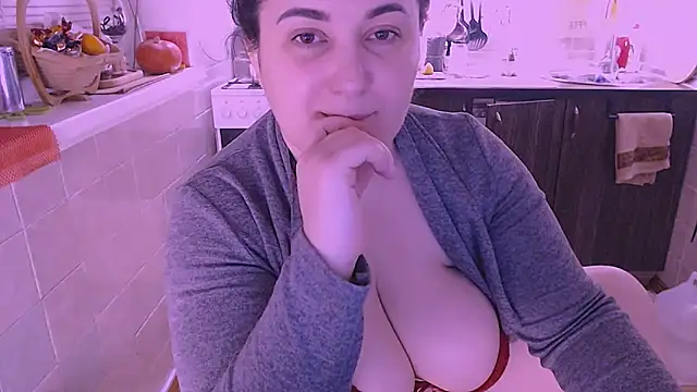 SoftLia online show from 12/14/25, 05:18