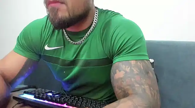 Snapshot of Tiberius_hunk chatting on 03/14/25, 09:32 Tiberius hunk online show from 03/14/25, 09:32