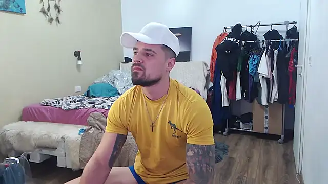 Tiberius hunk online show from 02/26/26, 04:23