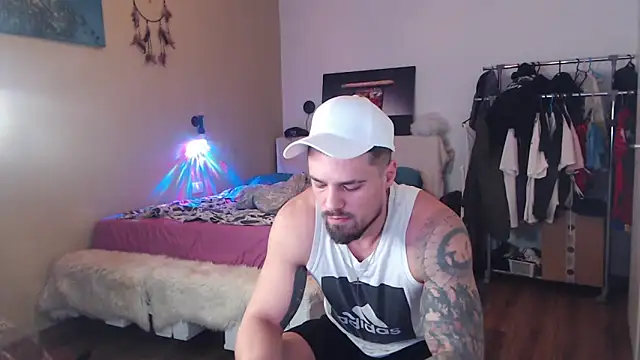 Tiberius hunk online show from 02/02/26, 04:33