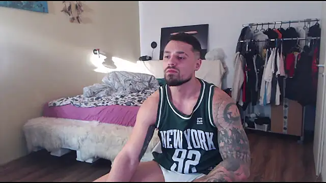 Tiberius hunk online show from 02/06/26, 07:15