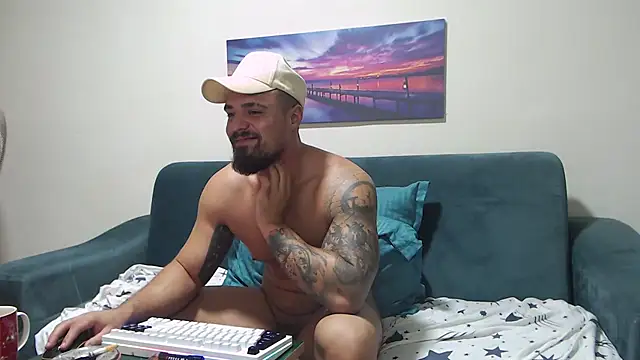Snapshot of Tiberius_hunk chatting on 09/24/25, 06:09 Tiberius hunk online show from 09/24/25, 06:09