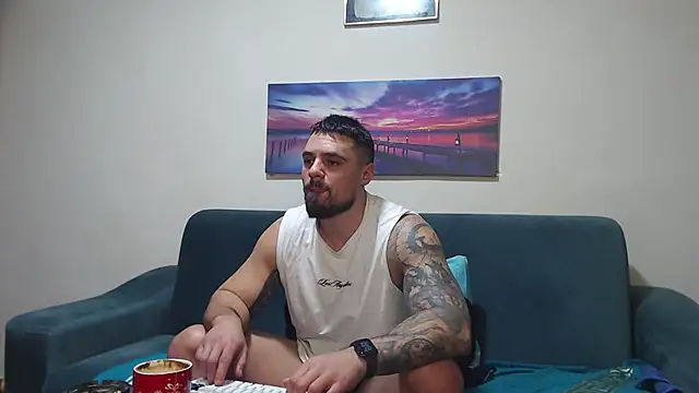 Tiberius hunk online show from 01/14/26, 05:33