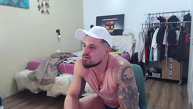 Tiberius hunk online show from 02/07/26, 06:27