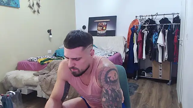 Tiberius hunk online show from 02/26/26, 04:40