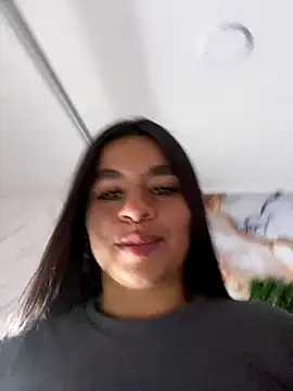 Snapshot of sofia_23x chatting on 10/03/25, 01:01 sofia 23x online show from 10/03/25, 01:01