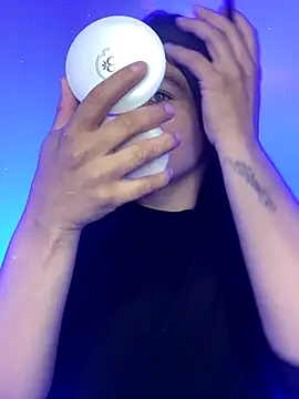 Snapshot of sofia_23x chatting on 12/15/25, 03:23 sofia 23x online show from 12/15/25, 03:23