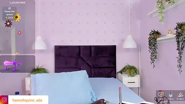 Hanaahquinn online show from 10/13/25, 11:56