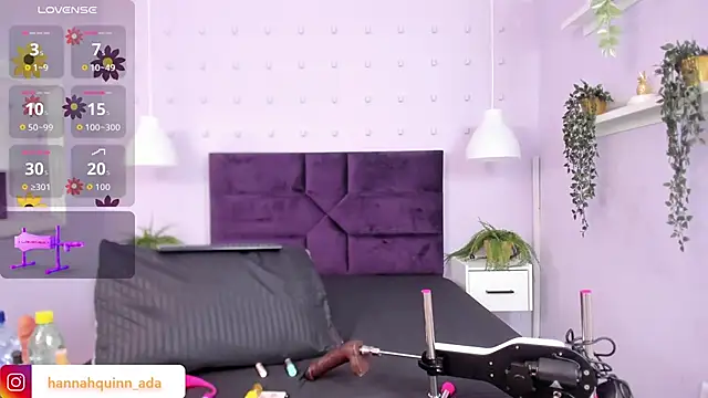 Hanaahquinn online show from 10/18/25, 11:45