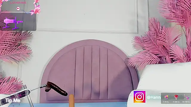 Snapshot of Hanaahquinn chatting on 02/25/26, 12:05 Hanaahquinn online show from 02/25/26, 12:05