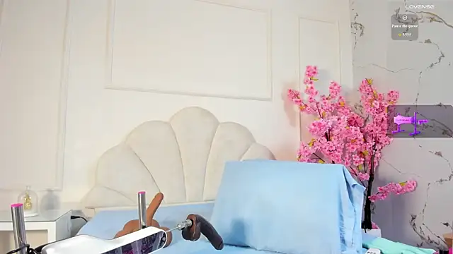 Hanaahquinn online show from 10/07/25, 11:44