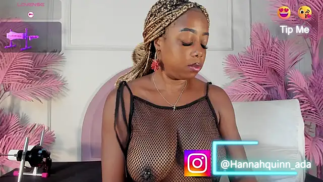 Snapshot of Hanaahquinn chatting on 02/23/26, 11:55 Hanaahquinn online show from 02/23/26, 11:55