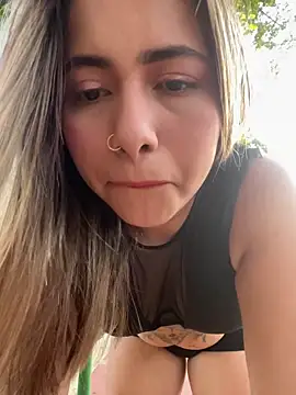 lunaxxx 69 online show from 12/15/25, 10:37