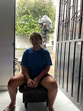 lunaxxx 69 online show from 11/28/25, 04:29