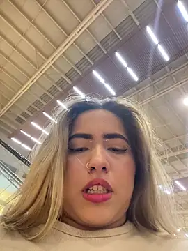 lunaxxx 69 online show from 10/22/25, 12:32