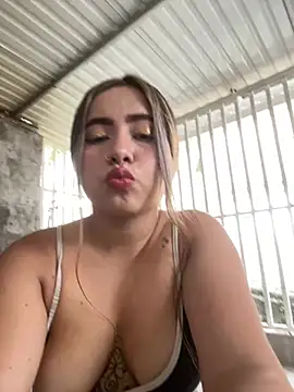 lunaxxx 69 online show from 03/18/26, 09:15