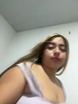 lunaxxx 69 online show from 03/13/26, 04:56