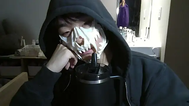 sdamvo2 online show from 10/21/25, 01:54