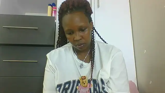 Snapshot of Squirt_Goddesss chatting on 09/20/25, 05:29 Squirt Goddesss online show from 09/20/25, 05:29