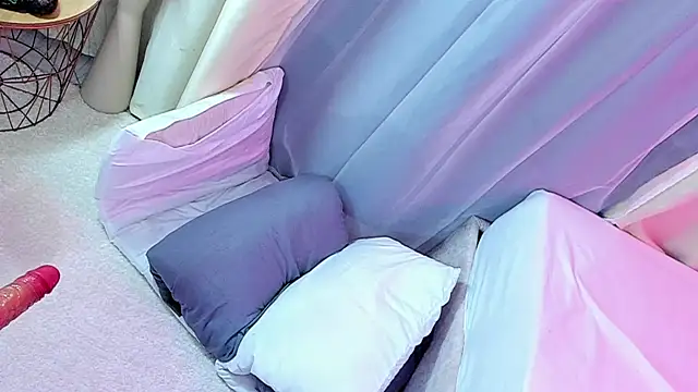 im hanna1 online show from 12/04/25, 12:15