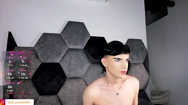 Snapshot of Dylan_Turnerr chatting on 09/21/25, 08:58 Dylan Turnerr online show from 09/21/25, 08:58