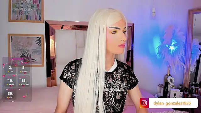 Snapshot of Dylan_Turnerr chatting on 11/18/25, 10:45 Dylan Turnerr online show from 11/18/25, 10:45