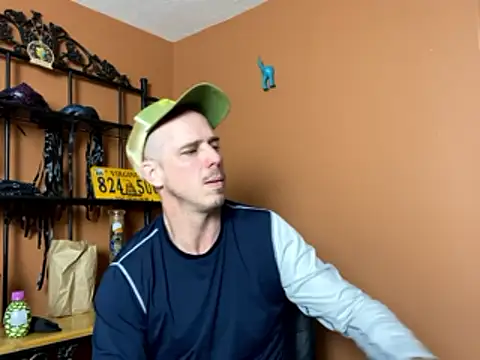 Snapshot of Mac_ThunderCock chatting on 01/12/26, 11:31 Mac ThunderCock online show from 01/12/26, 11:31