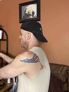 Snapshot of Mac_ThunderCock chatting on 02/04/26, 04:35 Mac ThunderCock online show from 02/04/26, 04:35